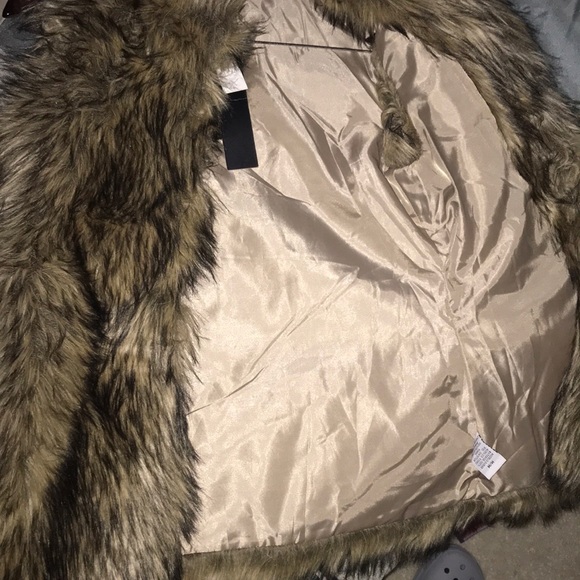 Gi Sono by Cavalini Faux Fur Vest - Picture 5 of 8